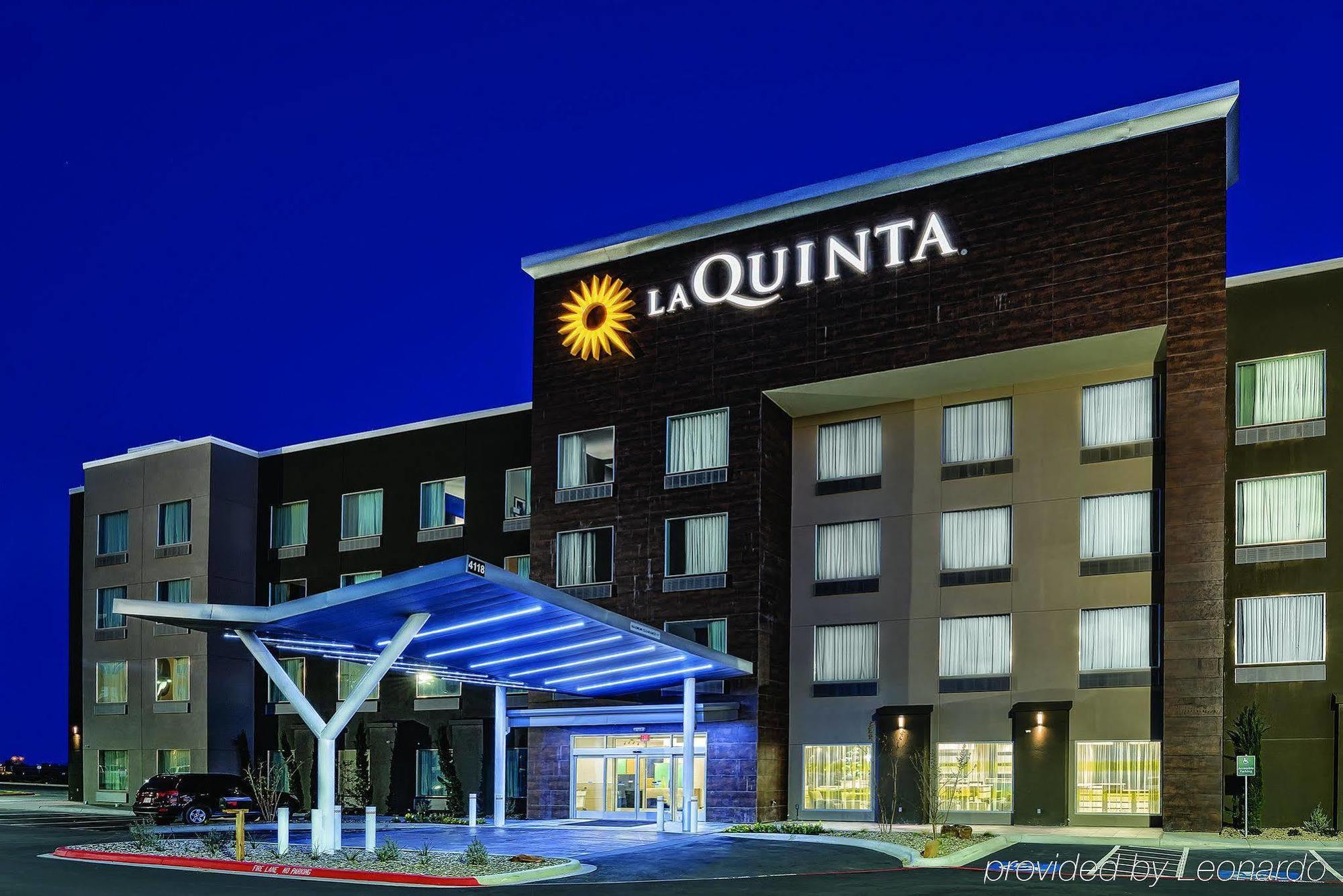 La Quinta By Wyndham Odessa North Hotell Exteriör bild
